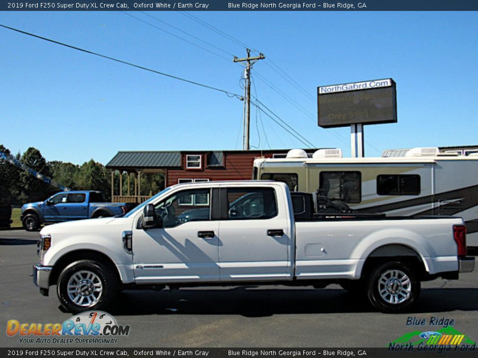 2019 Ford F250 Super Duty XL Crew Cab Oxford White / Earth Gray Photo #2