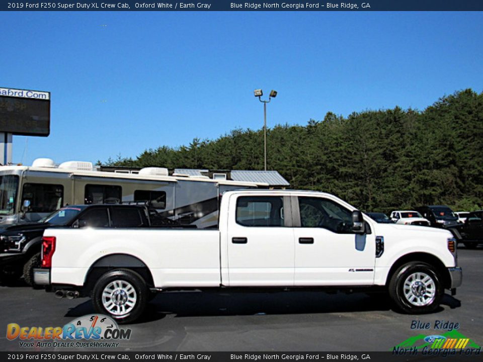2019 Ford F250 Super Duty XL Crew Cab Oxford White / Earth Gray Photo #6