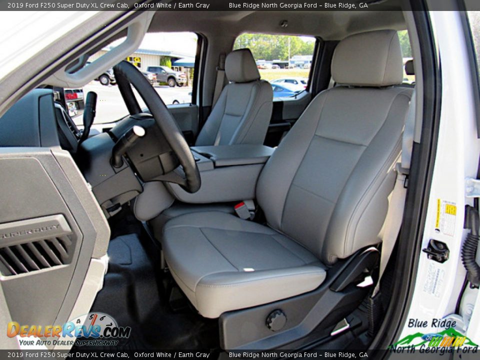 2019 Ford F250 Super Duty XL Crew Cab Oxford White / Earth Gray Photo #10