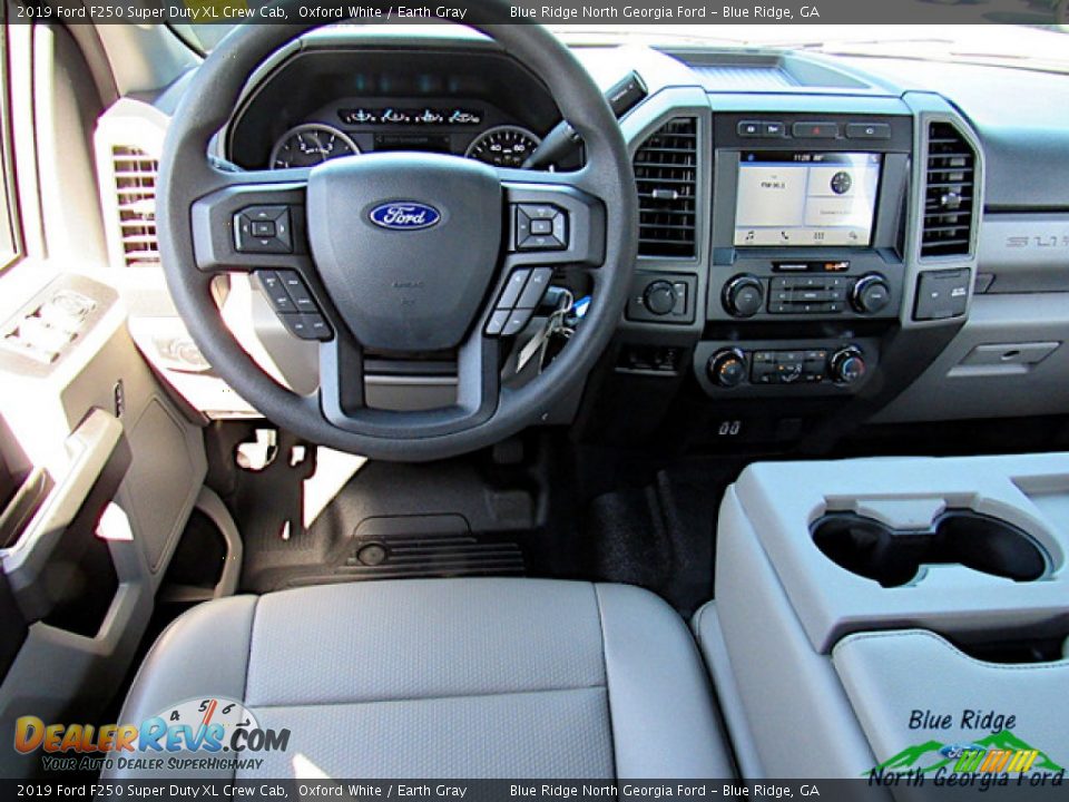 2019 Ford F250 Super Duty XL Crew Cab Oxford White / Earth Gray Photo #14