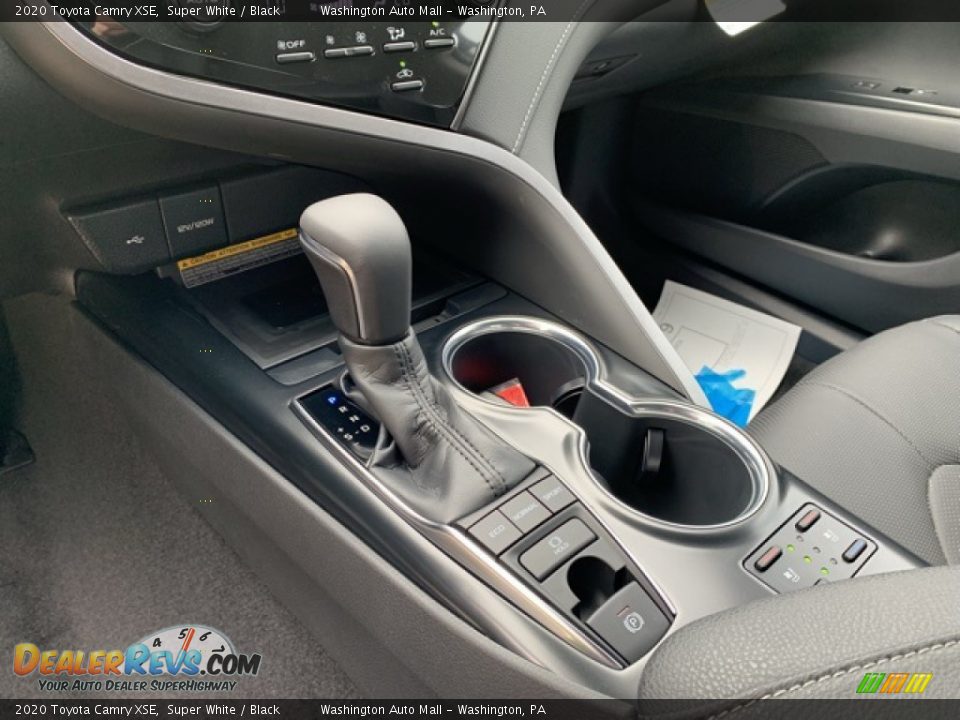 2020 Toyota Camry XSE Shifter Photo #6
