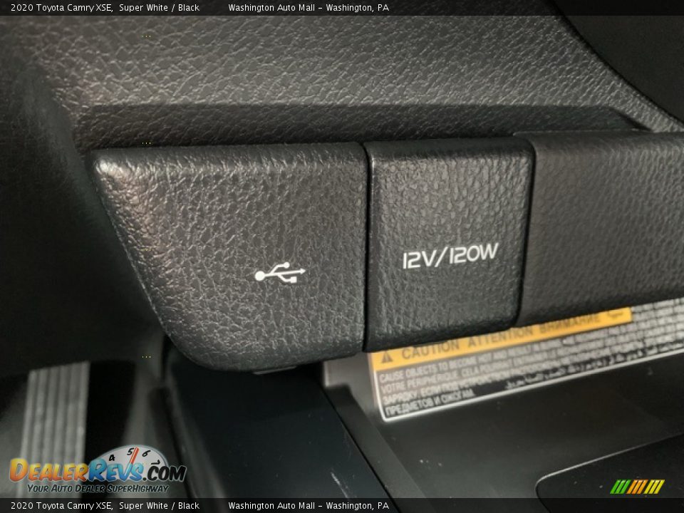 2020 Toyota Camry XSE Super White / Black Photo #29