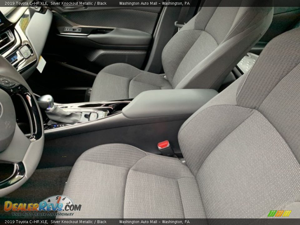 2019 Toyota C-HR XLE Silver Knockout Metallic / Black Photo #4