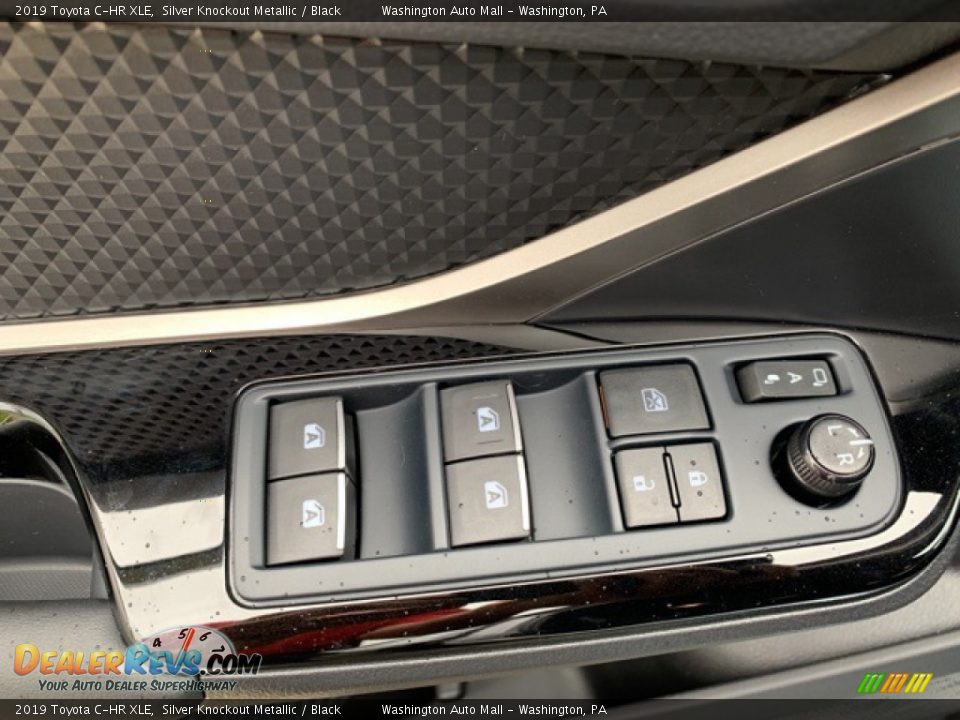 Controls of 2019 Toyota C-HR XLE Photo #16