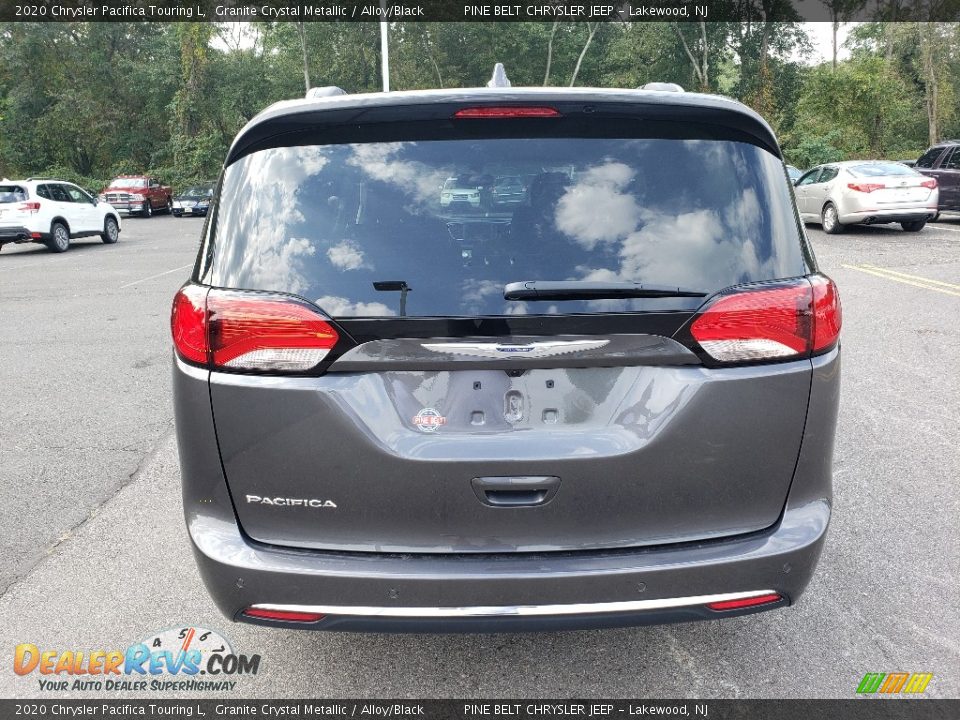 2020 Chrysler Pacifica Touring L Granite Crystal Metallic / Alloy/Black Photo #5