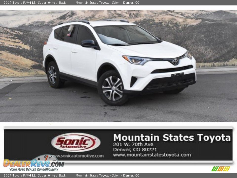 2017 Toyota RAV4 LE Super White / Black Photo #1