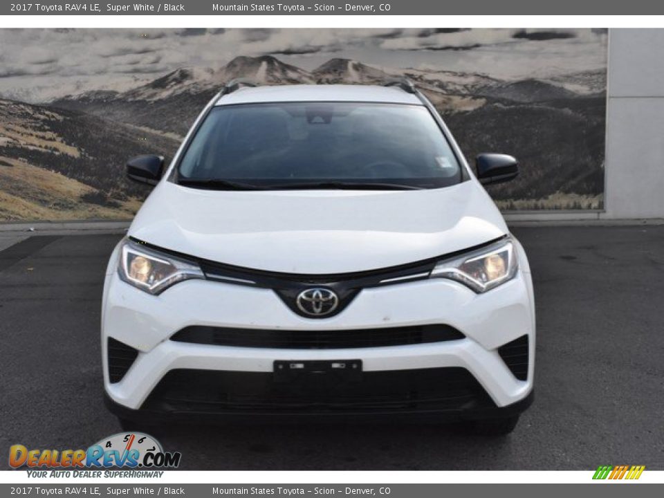 2017 Toyota RAV4 LE Super White / Black Photo #8