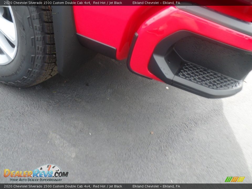 2020 Chevrolet Silverado 1500 Custom Double Cab 4x4 Red Hot / Jet Black Photo #12