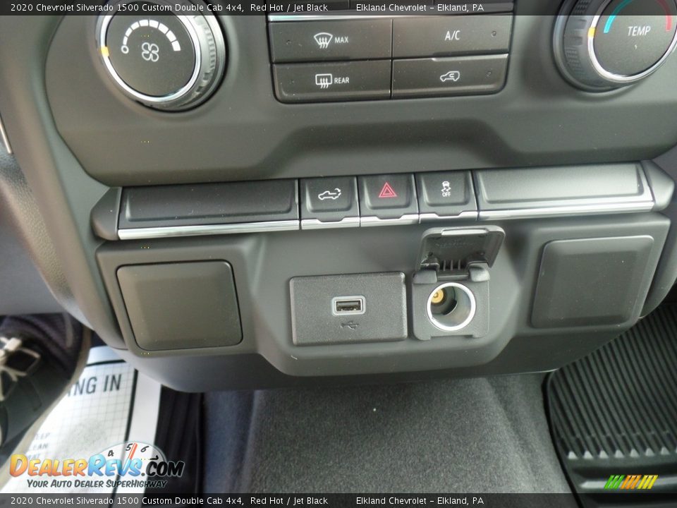 Controls of 2020 Chevrolet Silverado 1500 Custom Double Cab 4x4 Photo #31