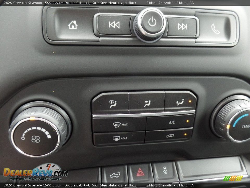 Controls of 2020 Chevrolet Silverado 1500 Custom Double Cab 4x4 Photo #33