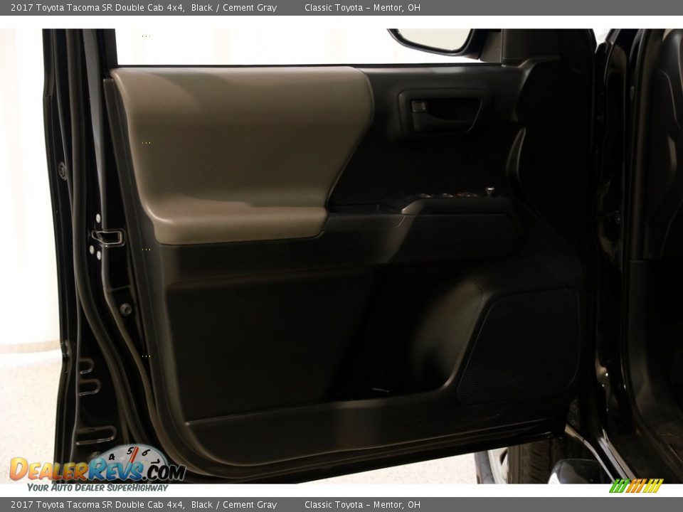 2017 Toyota Tacoma SR Double Cab 4x4 Black / Cement Gray Photo #4