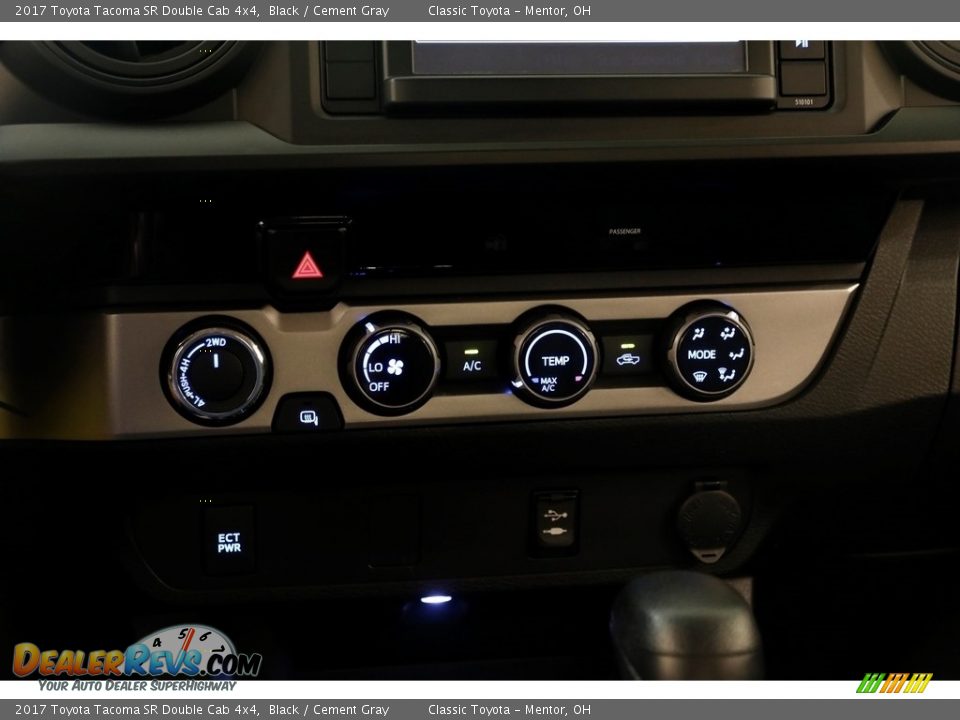 2017 Toyota Tacoma SR Double Cab 4x4 Black / Cement Gray Photo #12