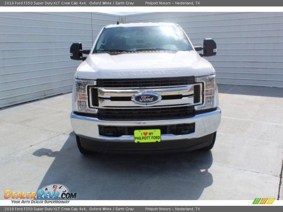 2019 Ford F350 Super Duty XLT Crew Cab 4x4 Oxford White / Earth Gray Photo #3