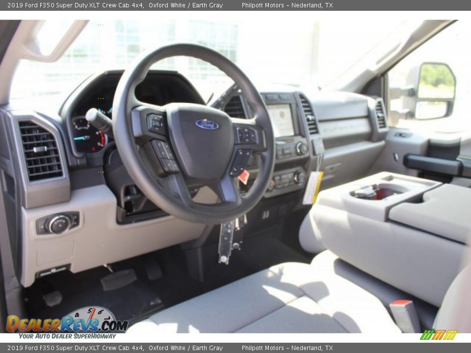 2019 Ford F350 Super Duty XLT Crew Cab 4x4 Oxford White / Earth Gray Photo #13