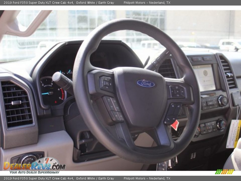 2019 Ford F350 Super Duty XLT Crew Cab 4x4 Oxford White / Earth Gray Photo #14