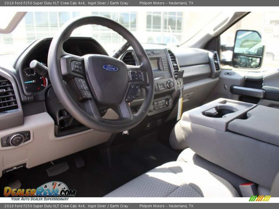 2019 Ford F250 Super Duty XLT Crew Cab 4x4 Ingot Silver / Earth Gray Photo #20