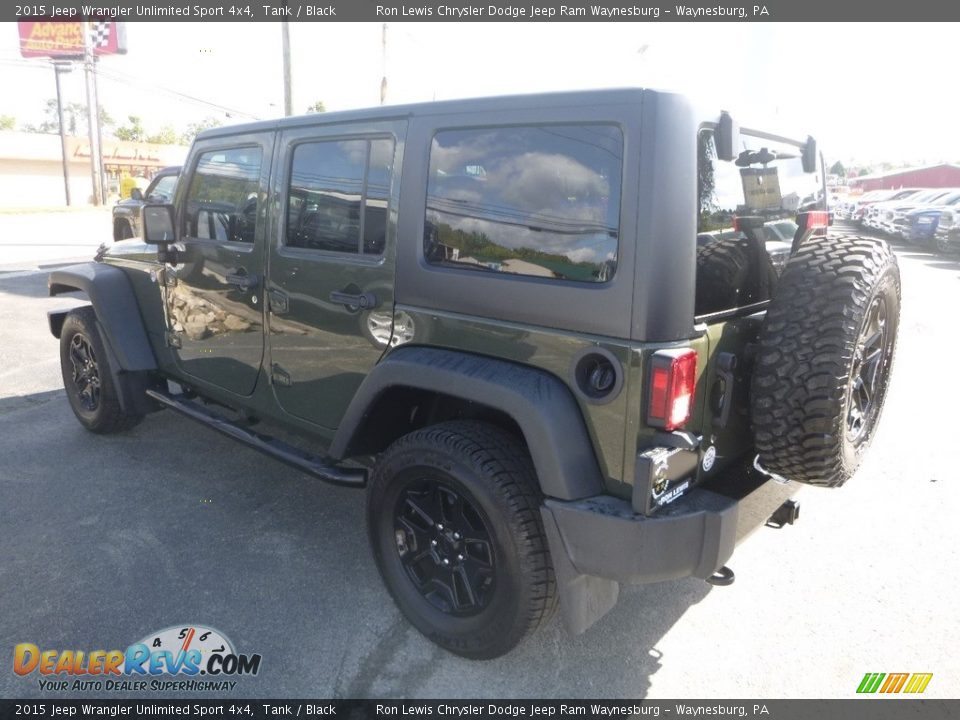 2015 Jeep Wrangler Unlimited Sport 4x4 Tank / Black Photo #3