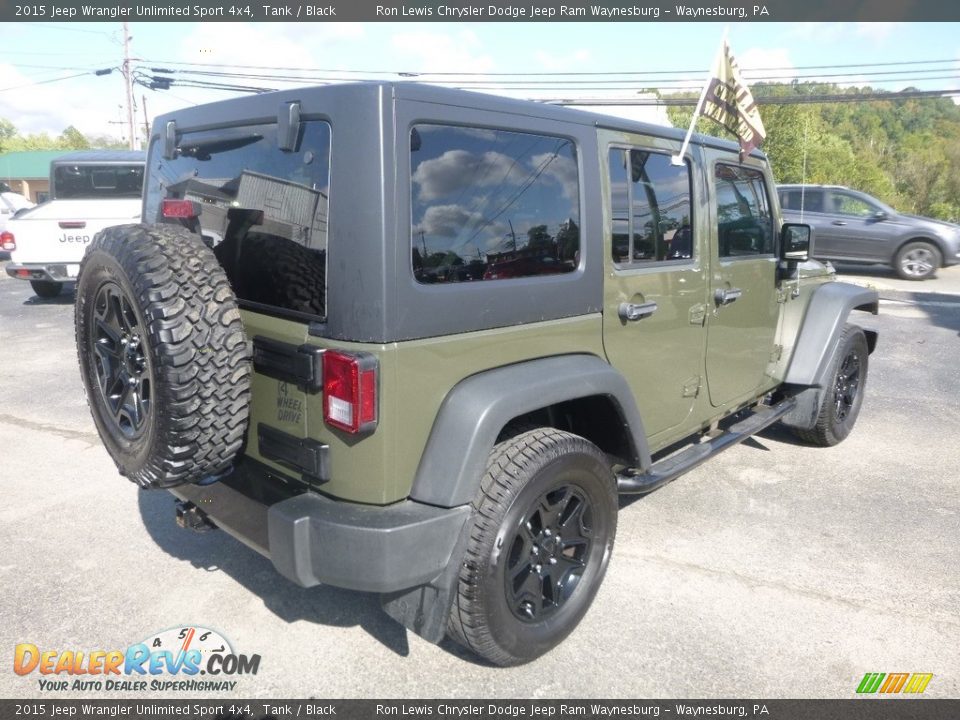 2015 Jeep Wrangler Unlimited Sport 4x4 Tank / Black Photo #5