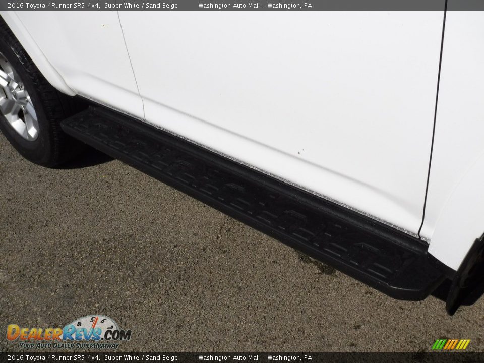 2016 Toyota 4Runner SR5 4x4 Super White / Sand Beige Photo #4