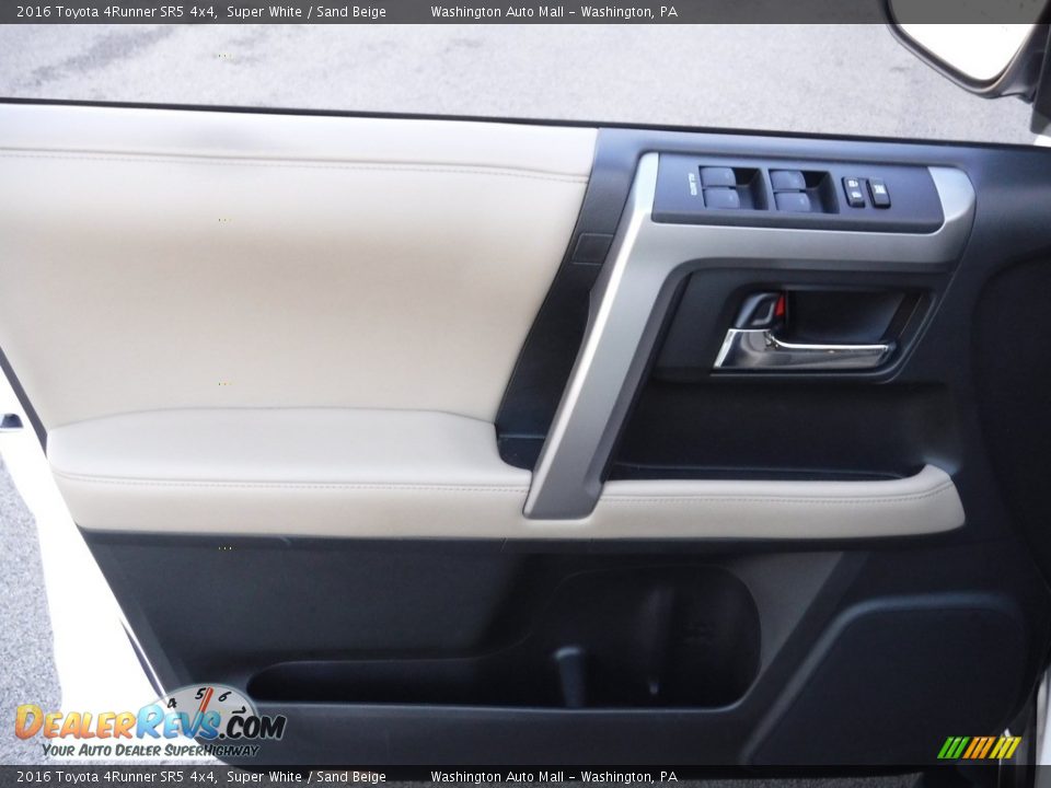 2016 Toyota 4Runner SR5 4x4 Super White / Sand Beige Photo #13