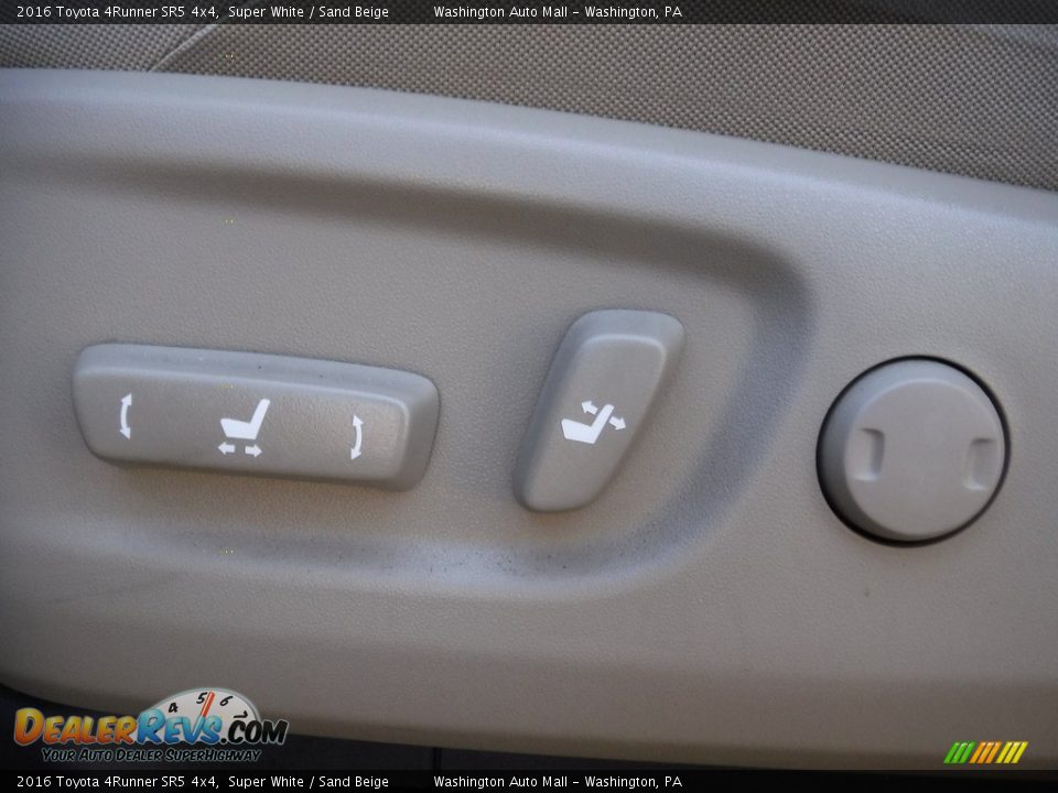2016 Toyota 4Runner SR5 4x4 Super White / Sand Beige Photo #15