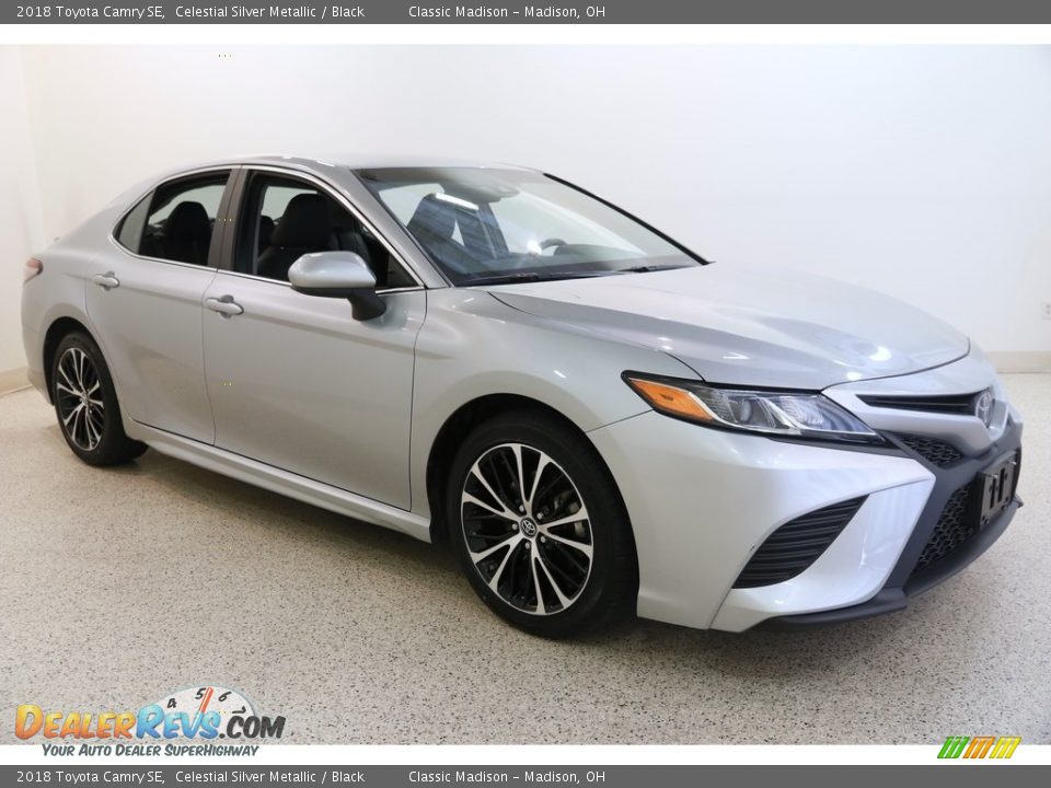 2018 Toyota Camry SE Celestial Silver Metallic / Black Photo #1