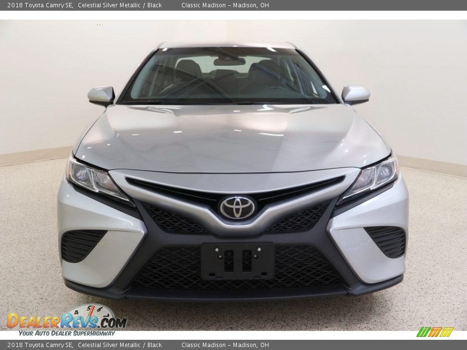 2018 Toyota Camry SE Celestial Silver Metallic / Black Photo #2