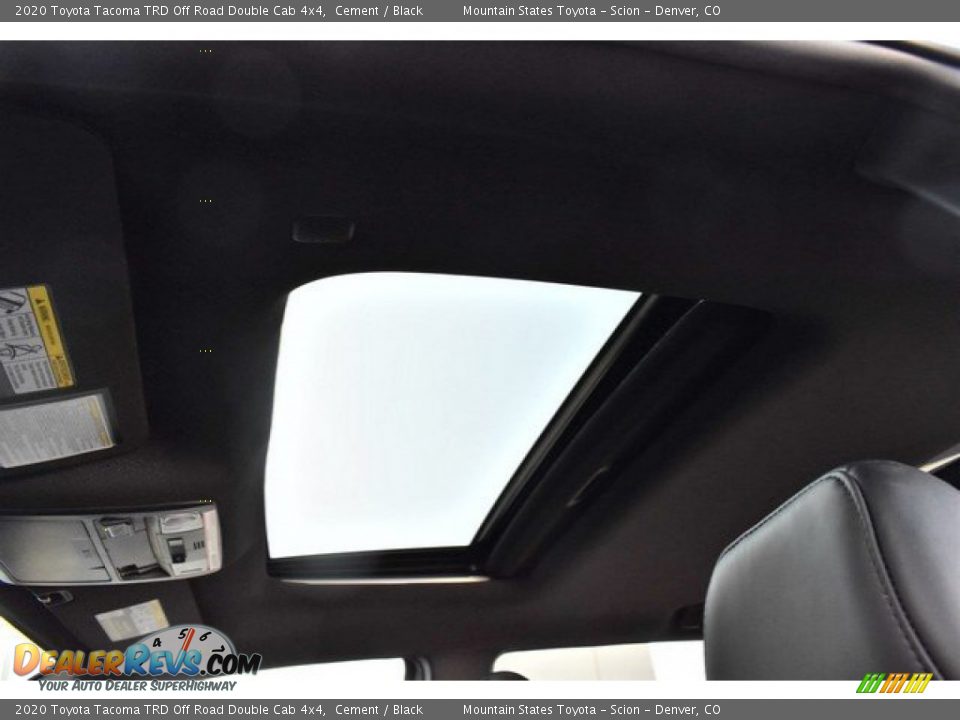 Sunroof of 2020 Toyota Tacoma TRD Off Road Double Cab 4x4 Photo #8