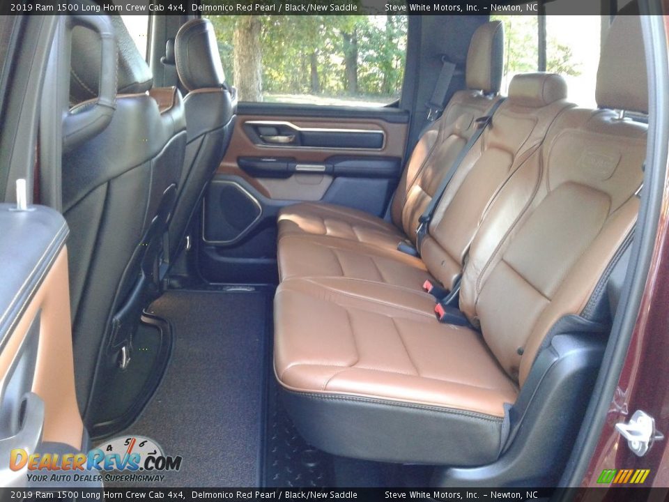 2019 Ram 1500 Long Horn Crew Cab 4x4 Delmonico Red Pearl / Black/New Saddle Photo #11