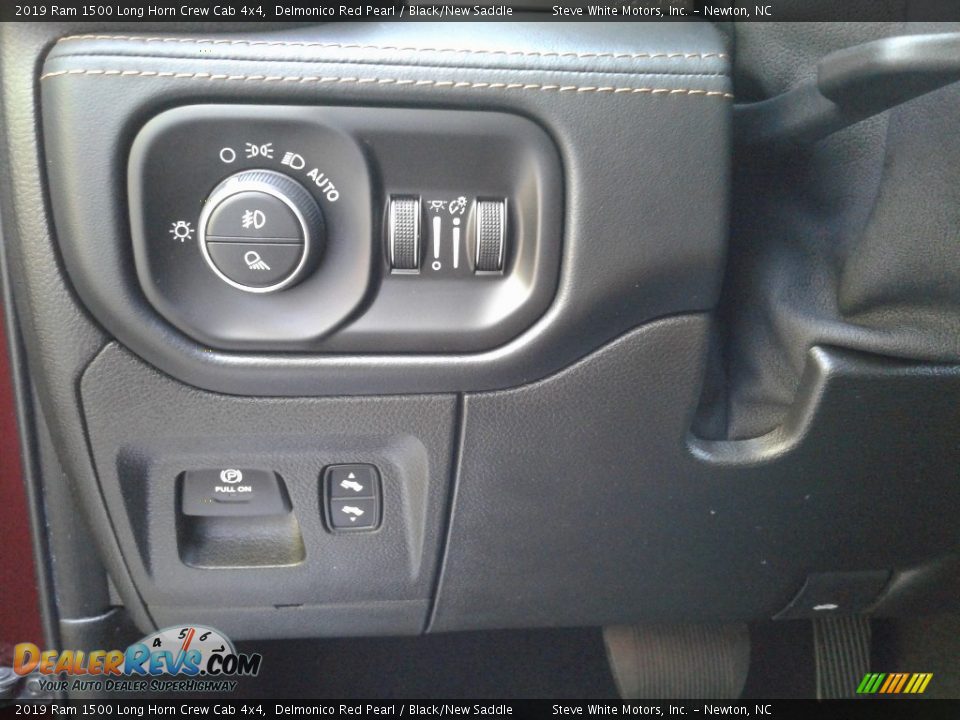 2019 Ram 1500 Long Horn Crew Cab 4x4 Delmonico Red Pearl / Black/New Saddle Photo #16