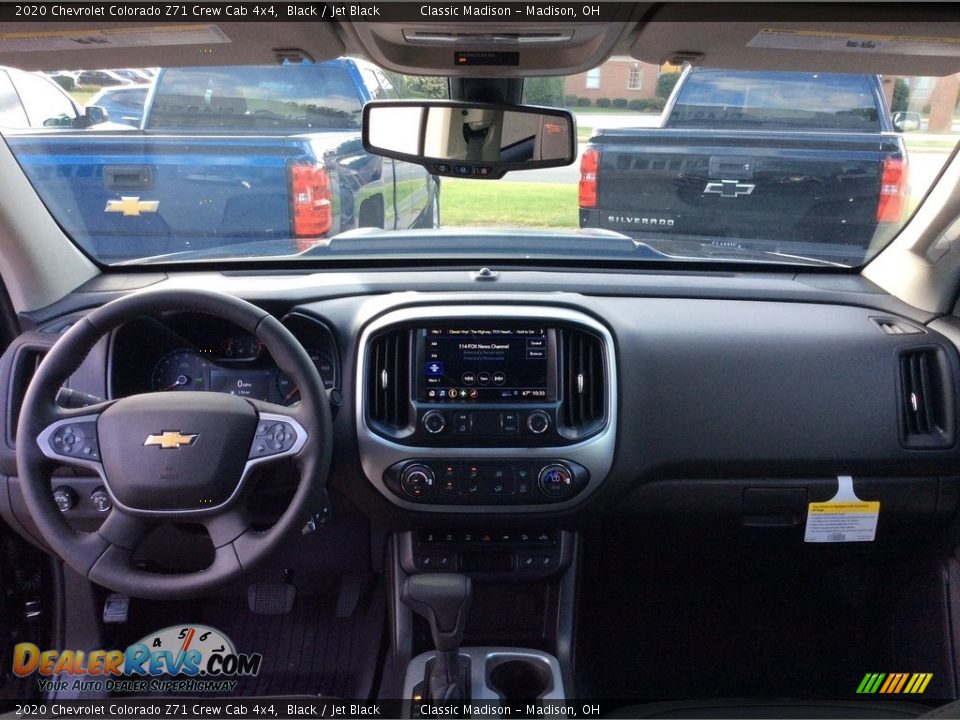 Dashboard of 2020 Chevrolet Colorado Z71 Crew Cab 4x4 Photo #13