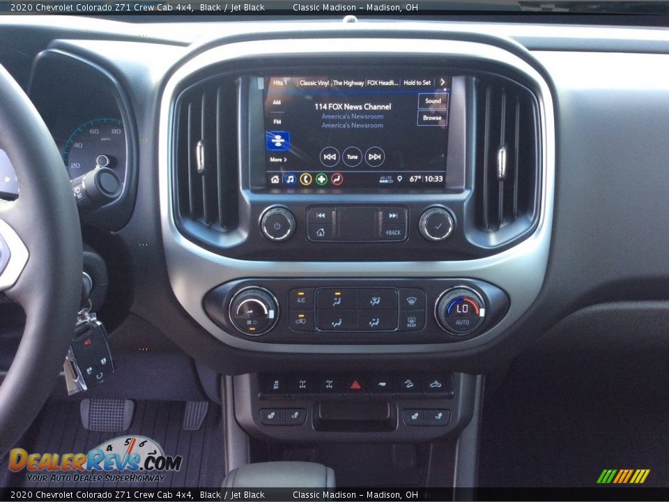 Controls of 2020 Chevrolet Colorado Z71 Crew Cab 4x4 Photo #14