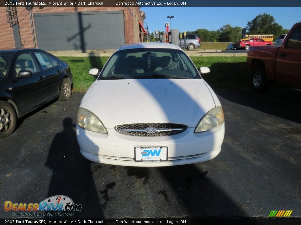 2003 Ford Taurus SES Vibrant White / Dark Charcoal Photo #4