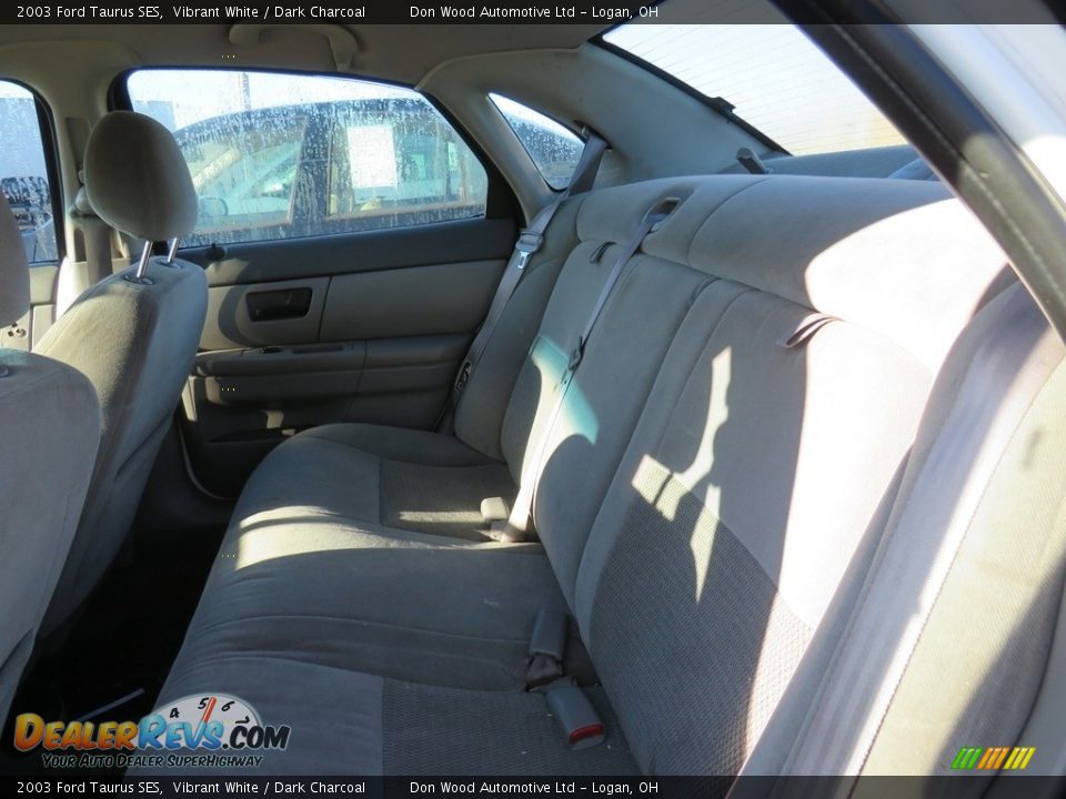 2003 Ford Taurus SES Vibrant White / Dark Charcoal Photo #14