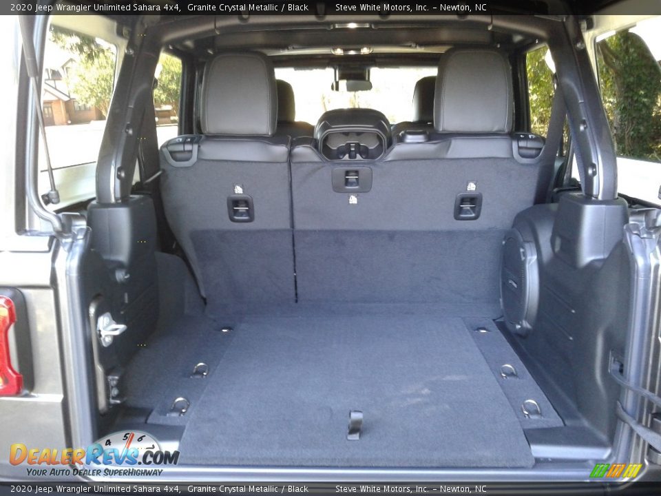 2020 Jeep Wrangler Unlimited Sahara 4x4 Granite Crystal Metallic / Black Photo #12