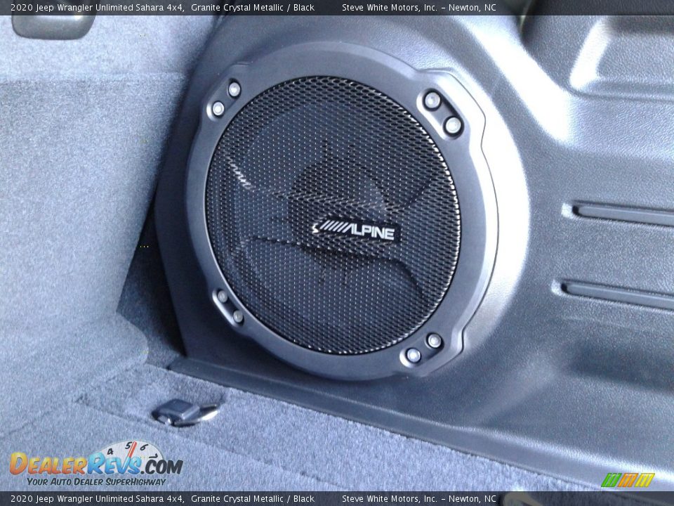 2020 Jeep Wrangler Unlimited Sahara 4x4 Granite Crystal Metallic / Black Photo #13