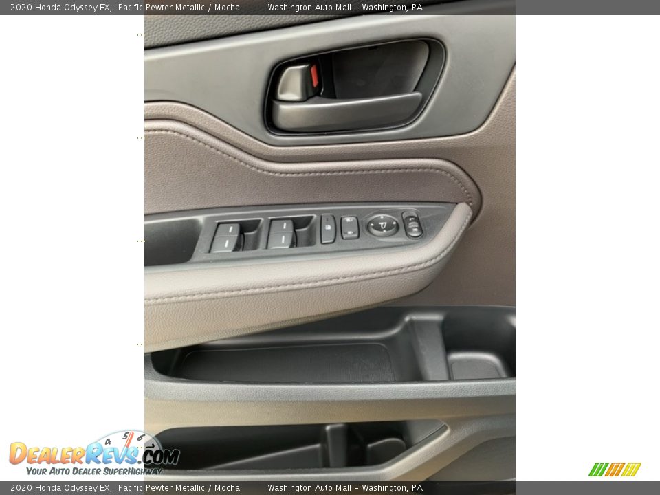 Controls of 2020 Honda Odyssey EX Photo #11