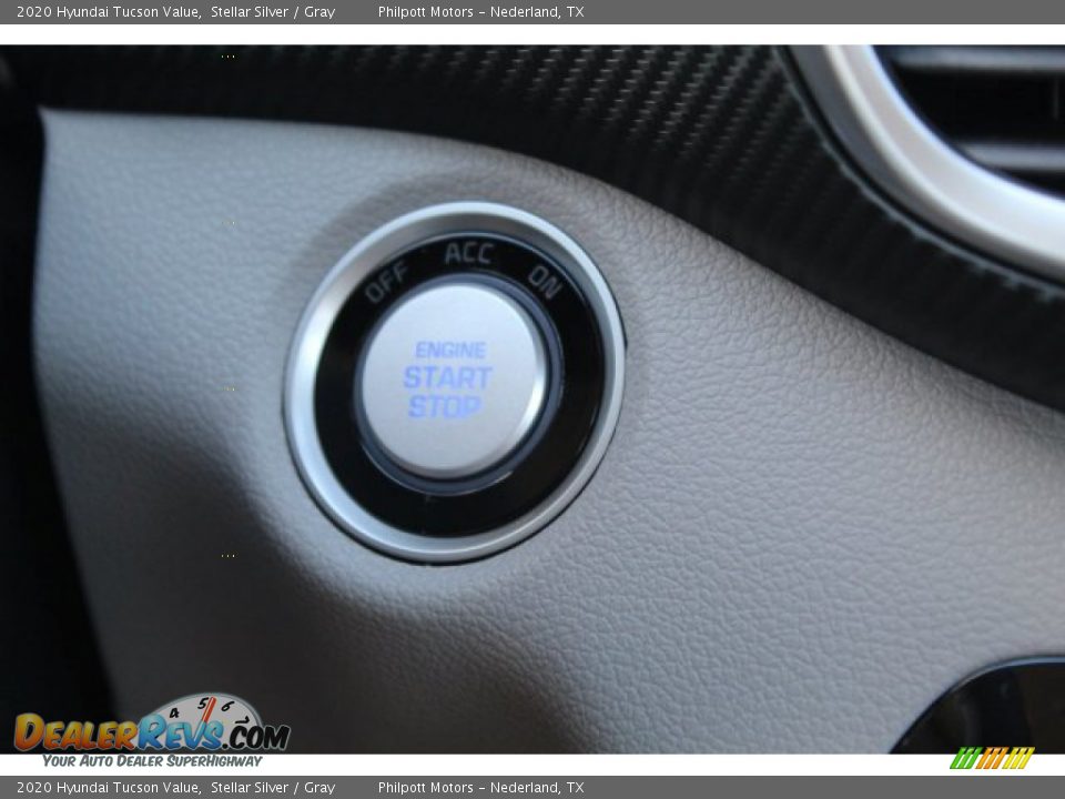 2020 Hyundai Tucson Value Stellar Silver / Gray Photo #18