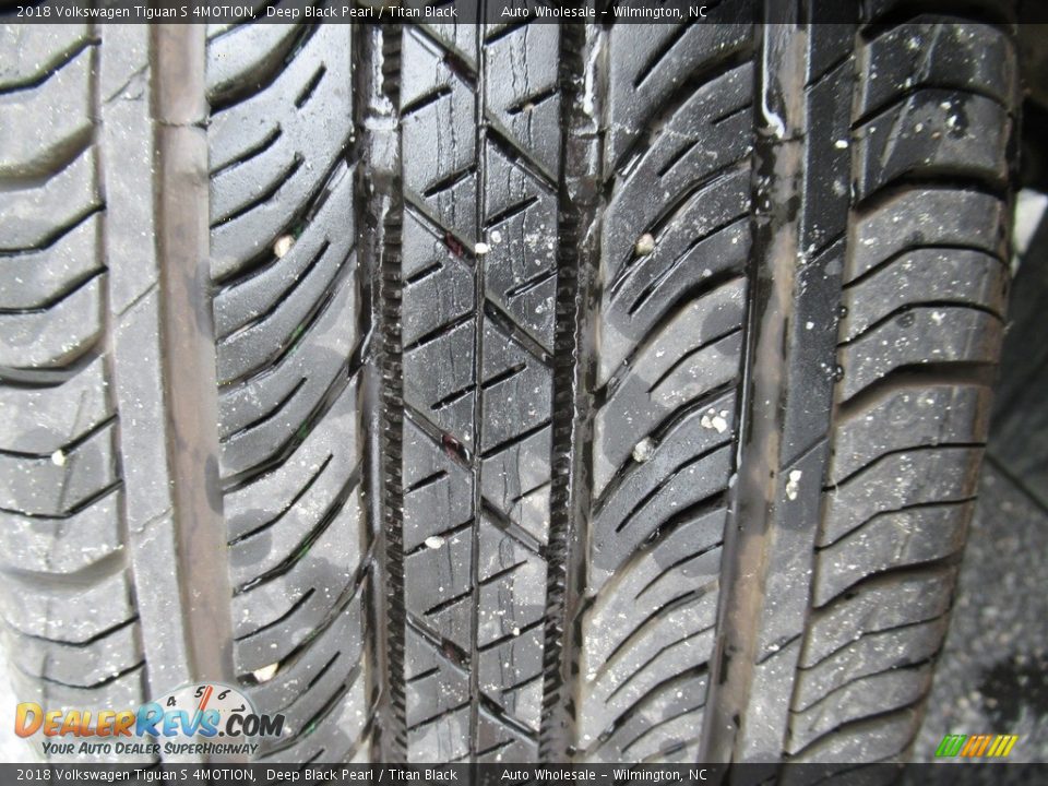 2018 Volkswagen Tiguan S 4MOTION Deep Black Pearl / Titan Black Photo #9