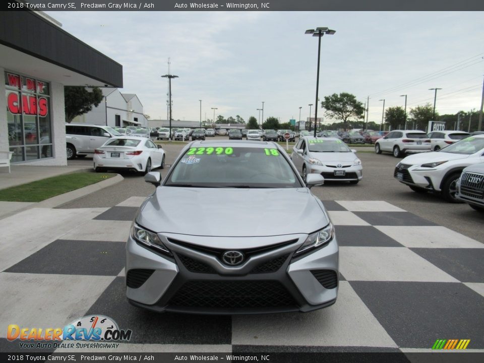 2018 Toyota Camry SE Predawn Gray Mica / Ash Photo #2