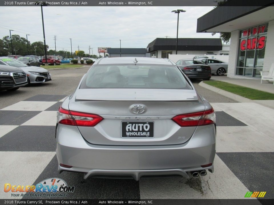 2018 Toyota Camry SE Predawn Gray Mica / Ash Photo #4