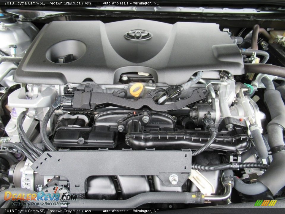2018 Toyota Camry SE Predawn Gray Mica / Ash Photo #6