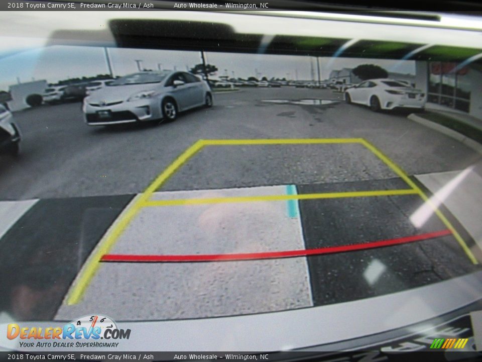 2018 Toyota Camry SE Predawn Gray Mica / Ash Photo #19