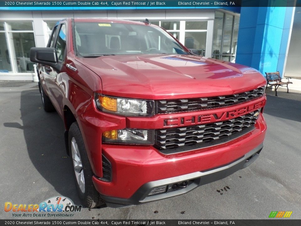 2020 Chevrolet Silverado 1500 Custom Double Cab 4x4 Cajun Red Tintcoat / Jet Black Photo #2