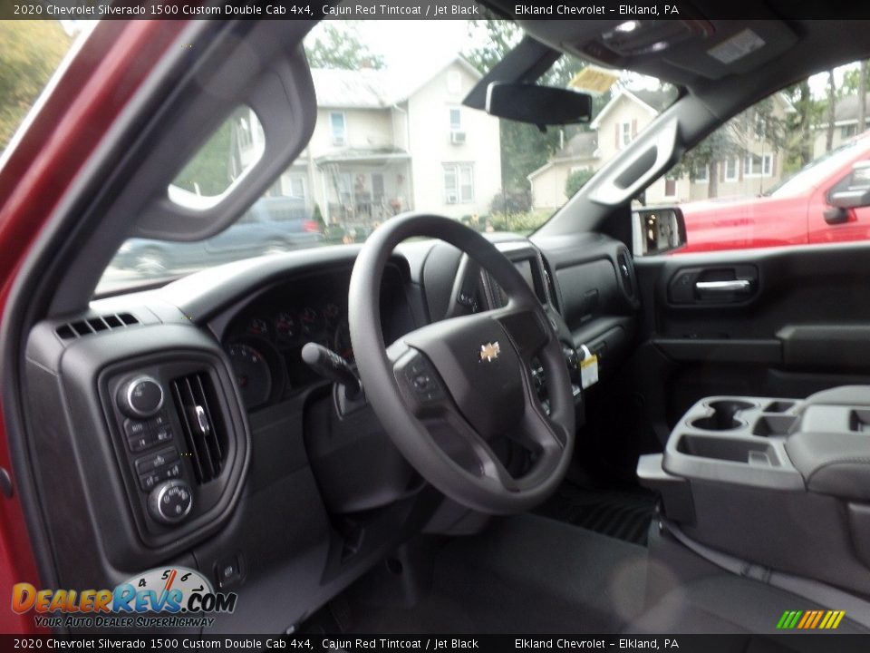 2020 Chevrolet Silverado 1500 Custom Double Cab 4x4 Cajun Red Tintcoat / Jet Black Photo #19