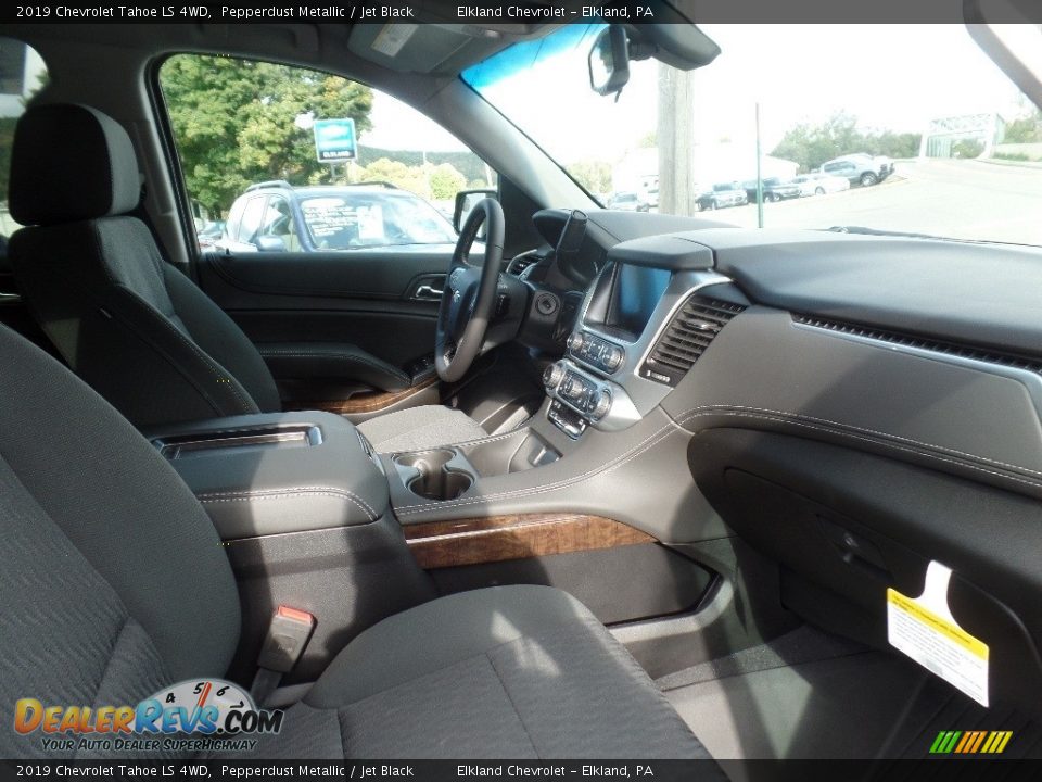 2019 Chevrolet Tahoe LS 4WD Pepperdust Metallic / Jet Black Photo #15