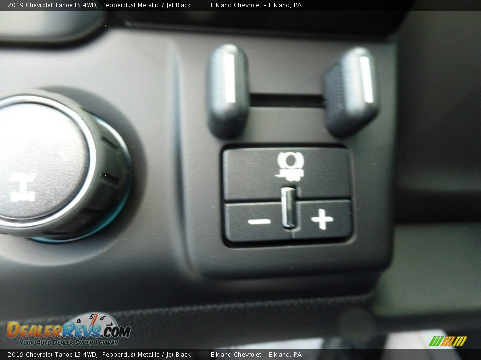 2019 Chevrolet Tahoe LS 4WD Pepperdust Metallic / Jet Black Photo #26