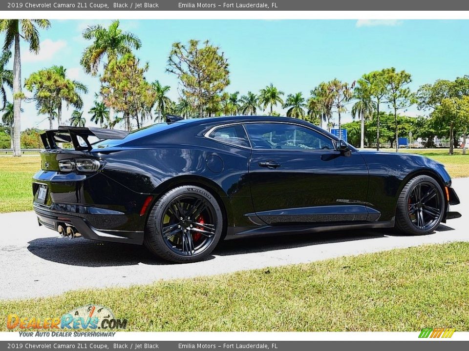 2019 Chevrolet Camaro ZL1 Coupe Black / Jet Black Photo #6