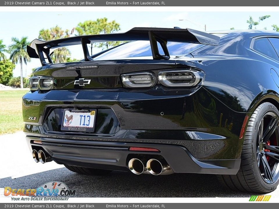 Exhaust of 2019 Chevrolet Camaro ZL1 Coupe Photo #8