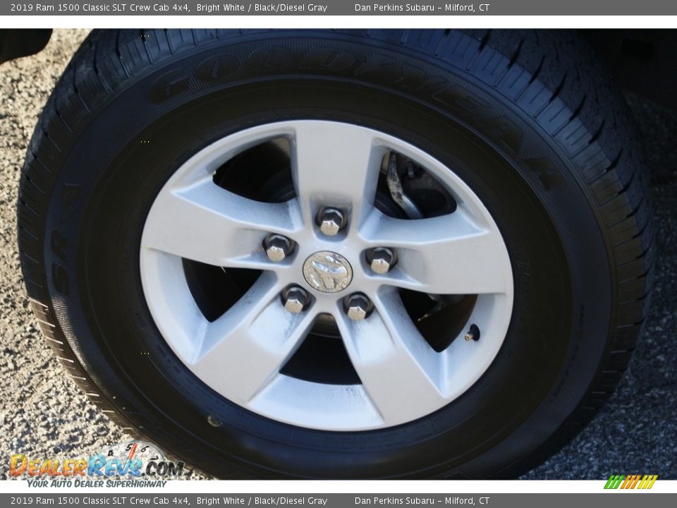 2019 Ram 1500 Classic SLT Crew Cab 4x4 Bright White / Black/Diesel Gray Photo #17